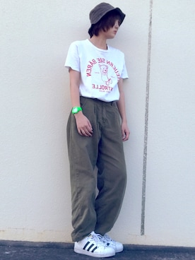 「グラニフTシャツ」｜かさん（レディース・165cm）の秋コーディネート