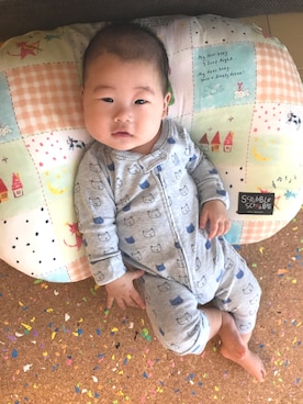 「GAP（ギャップ）のアイテム（トップス、グレー系）」を使った、hophyongさん（キッズ・90cm）の秋コーディネート