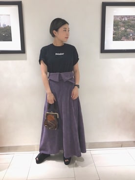 「パープル×黒」｜「アイテム（ハンドバッグ）」を使った、MIRUさん（レディース・160cm）の夏コーディネート