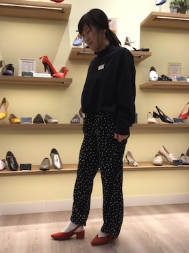 「パンプス×靴下」｜WA ららぽーと富士見さん（レディース・160cm）の冬コーディネート