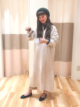 「カフェ」｜「アイテム（ハンチング/ベレー帽）」を使った、さいとぅ〜さん（レディース・159cm）の秋コーディネート