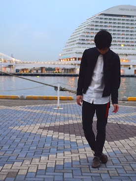 「アイテム（ドレスシューズ、グリーン系）」を使った、Tanaka Ikkyuさん（メンズ・170cm）の春コーディネート