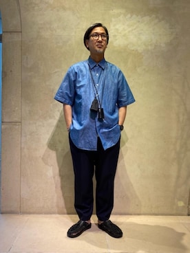 「SCYE BASICS（サイベーシックス）のアイテム（その他パンツ）」を使った、Ikebe　Hajimeさん（メンズ・171cm）の春コーディネート