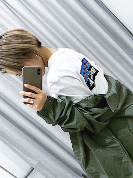「白Tシャツ×デニム」｜「アイテム（その他アウター）」を使った、ri7718____bさん（レディース・150cm）の春コーディネート