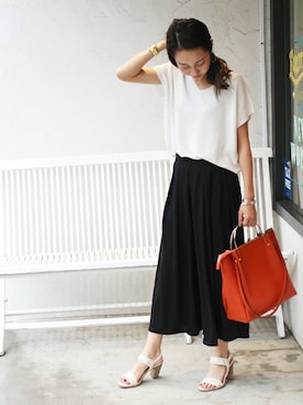 「アイテム（トートバッグ、オレンジ系）」を使った、RIE TAKIさん（レディース・156cm）の夏コーディネート