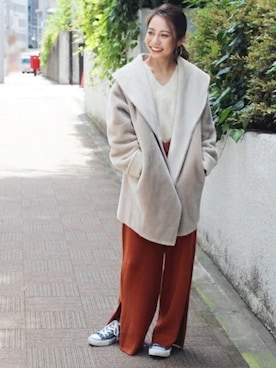 「アイテム（ムートンコート）」を使った、RIE TAKIさん（レディース・156cm）の夏コーディネート