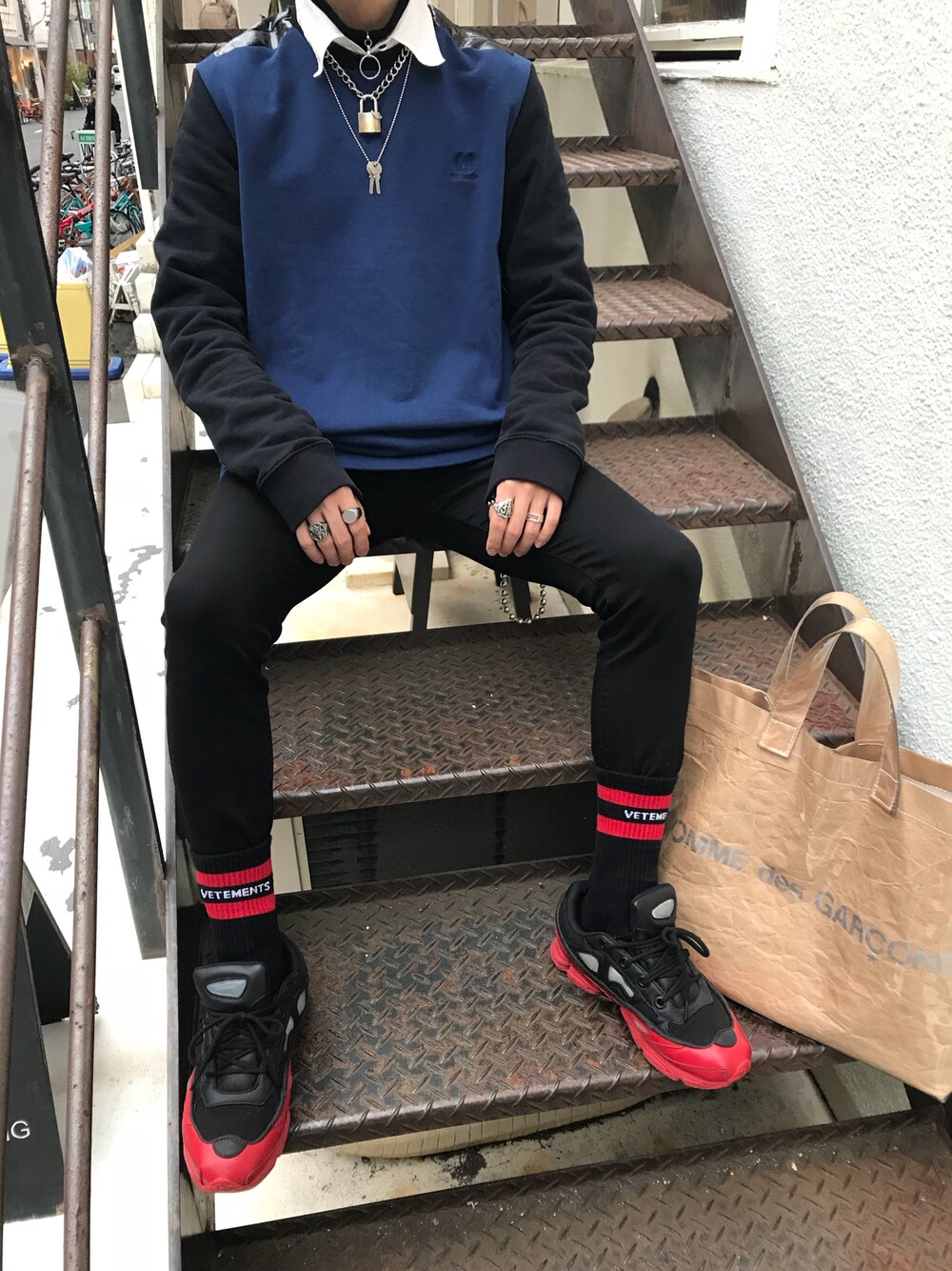 「春コーデ、シンプルコーデ、おしゃれさんと繋がりたい、スニーカー、シンプル、RAF SIMONS、ストリート、カジュアルコーデ、韓国ファッション、ootd」｜「インスタフォローお願いします！のアイテム（その他、その他）」を使った、くぼうぃーね@相互フォローさん（メンズ・172cm）の春コーディネートの1枚目の写真