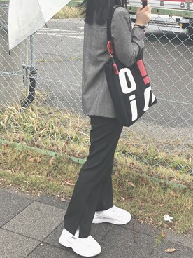 トートバッグを使った「iKON」の人気ファッションコーディネート - WEAR