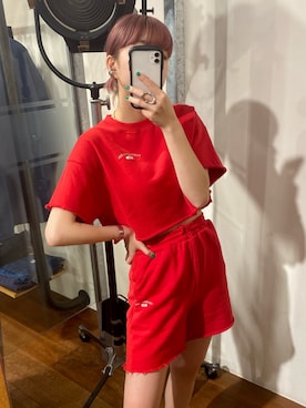 「WHO'S WHO gallery（フーズフーギャラリー）のワンマイルショートトップス（Tシャツ/カットソー、レッド系）」を使った、ヒナさん（レディース・170cm）の春コーディネート
