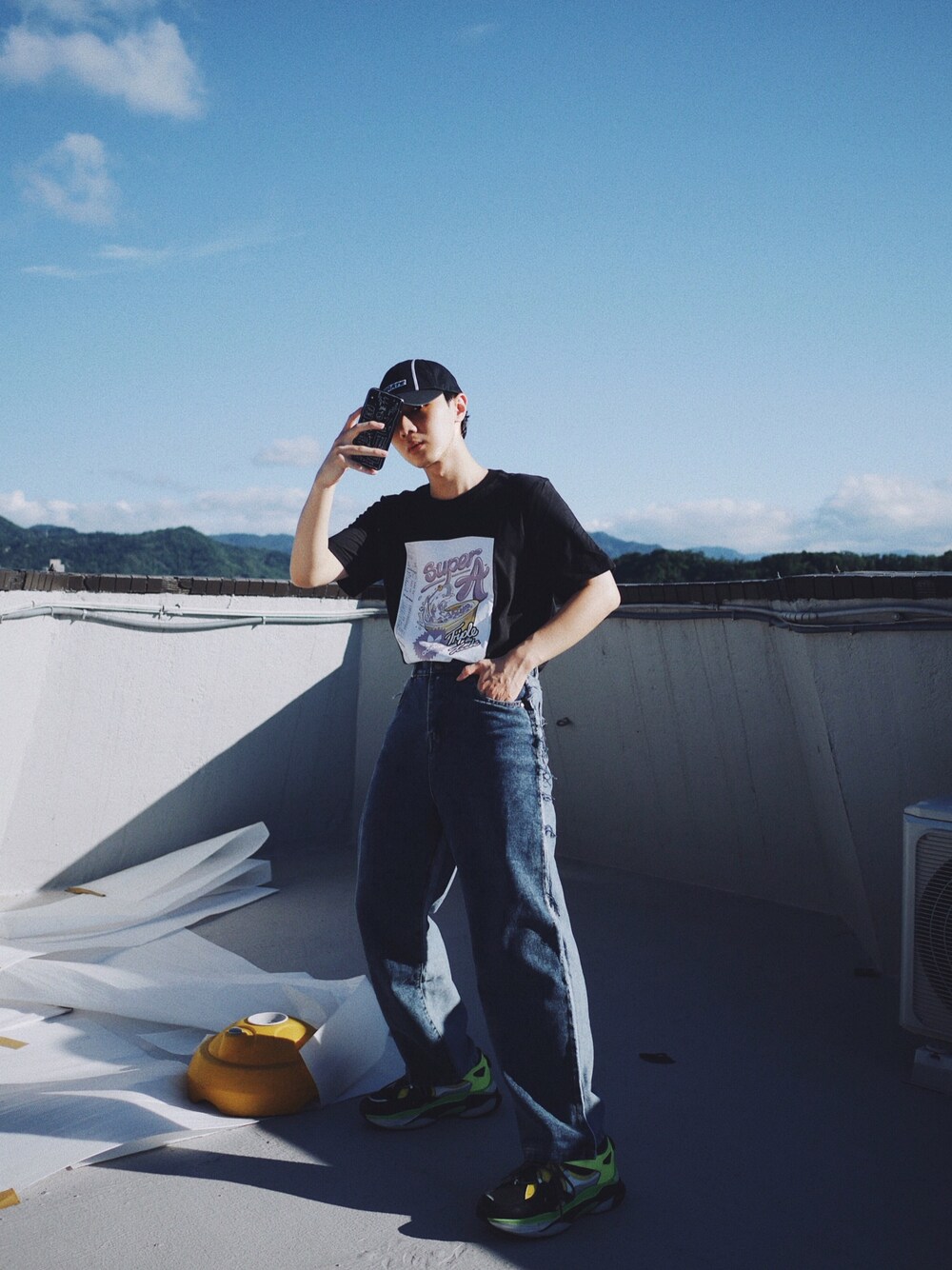 「ootd、夏、street、streetstyle、streetfashion、anderssonbell、adidas、adidas originals、vibrate」｜「ANDERSSON BELLのアイテム（シューズ、その他）」を使った、Haochanghxxさん（メンズ・167cm）の秋コーディネートの1枚目の写真