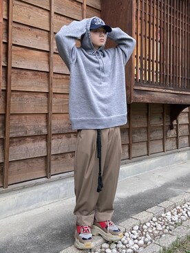 「BALENCIAGA（バレンシアガ）のBalenciaga Triple S Mesh, Nubuck And Leather Sneakers（スニーカー）」を使った、Haochanghxxさん（メンズ・167cm）の秋コーディネート