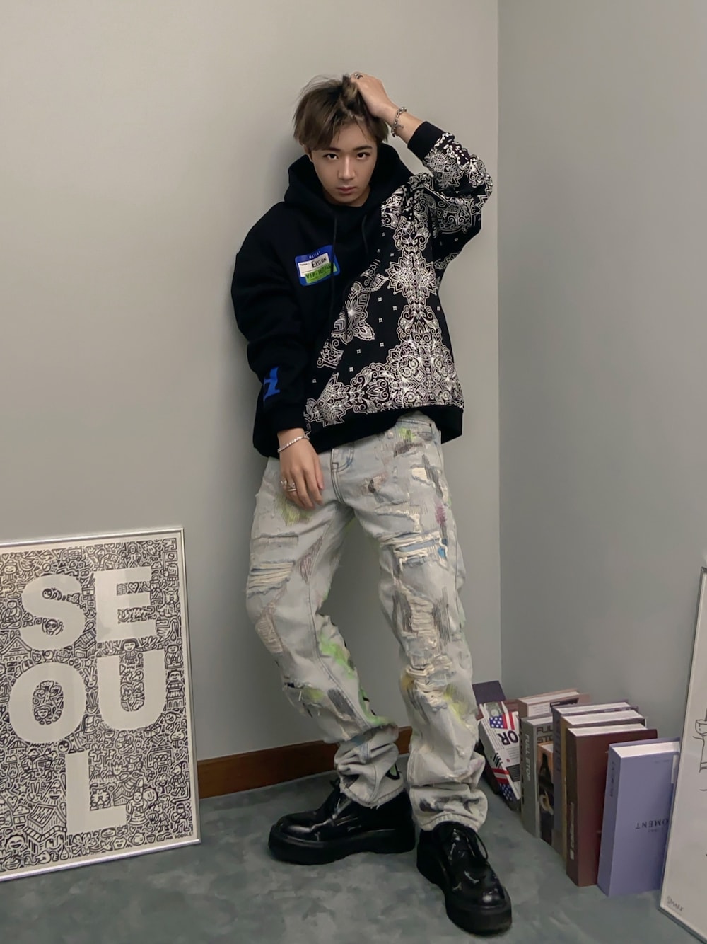 「ootd」｜「GIVENCHYのアイテム（シューズ、ブラック系）」を使った、Haochanghxxさん（メンズ・165cm）の春コーディネートの1枚目の写真