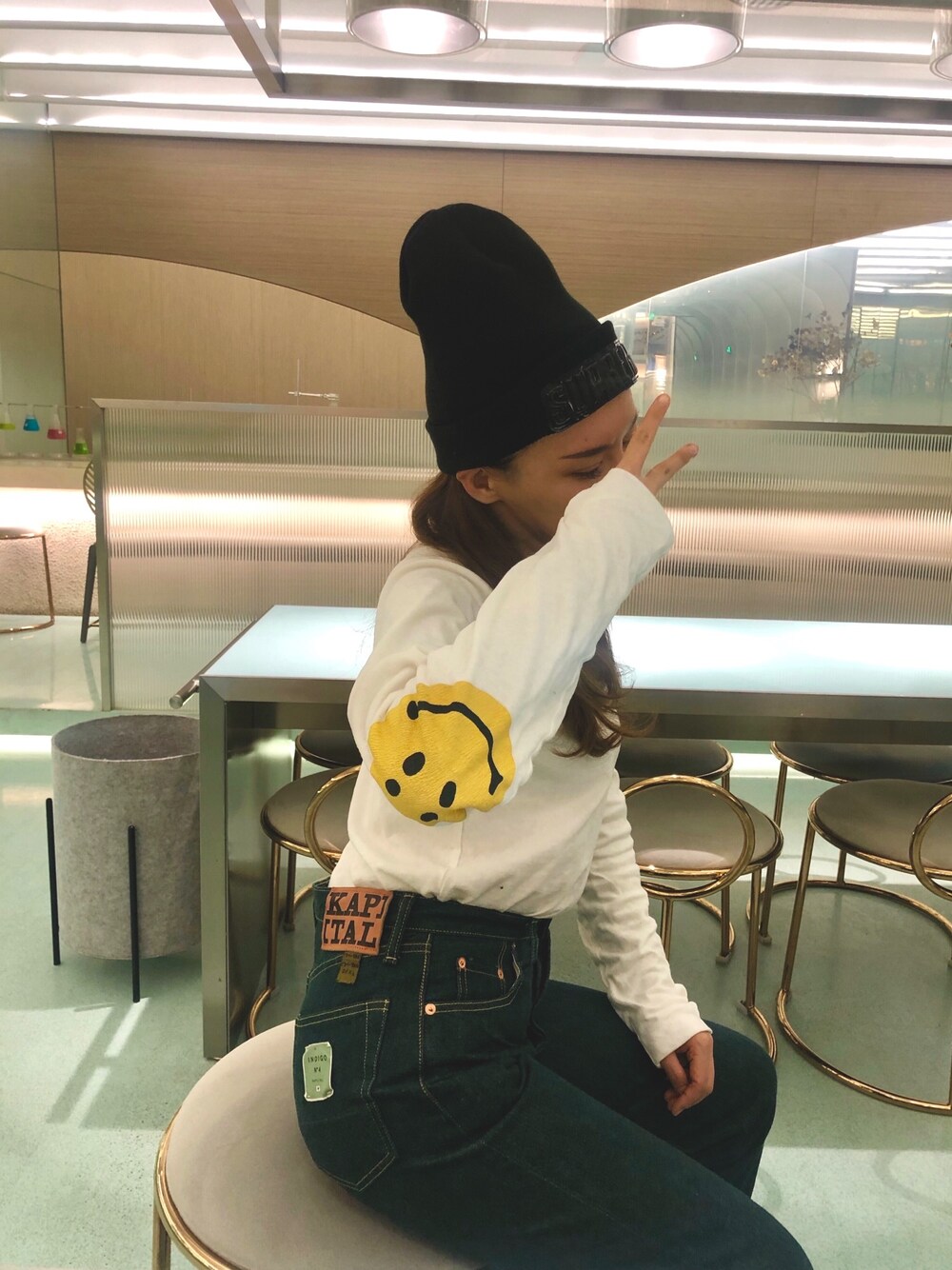 「KAPITAL」｜「Supreme のアイテム（ニットキャップ/ビーニー、ブラック系）」を使った、yomarissssさん（レディース・167cm）の秋コーディネートの1枚目の写真