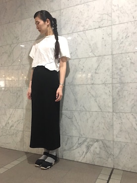 「Yohji Yamamoto（ヨウジヤマモト）のアイテム（スカート、ブラック系）」を使った、MIYUKIさん（レディース・172cm）の夏コーディネート