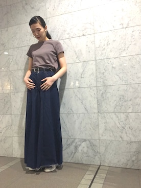 「UNIQLO（ユニクロ）のクルーネックT（半袖）（Tシャツ/カットソー、グレー系）」を使った、MIYUKIさん（レディース・172cm）の夏コーディネート