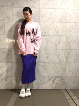 「HOLIDAY（ホリデイ）のアイテム（Tシャツ/カットソー、ピンク系）」を使った、MIYUKIさん（レディース・172cm）の夏コーディネート