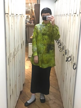「Yohji Yamamoto（ヨウジヤマモト）のアイテム（シャツ/ブラウス、グリーン系）」を使った、MIYUKIさん（レディース・172cm）の秋コーディネート