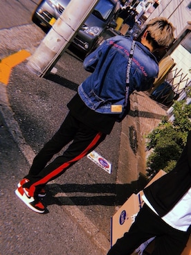 「ハイトーンカラー」｜「アイテム（デニムジャケット）」を使った、ひろきさん（メンズ・180cm）の秋コーディネート
