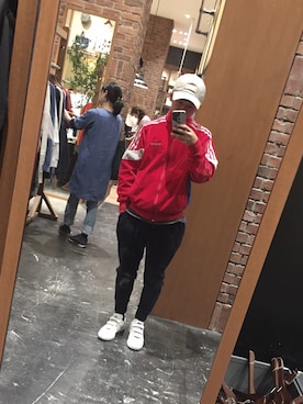 「アイテム（ジャージ）」を使った、はしもと あらたさん（メンズ・165cm・10代）の春コーディネート