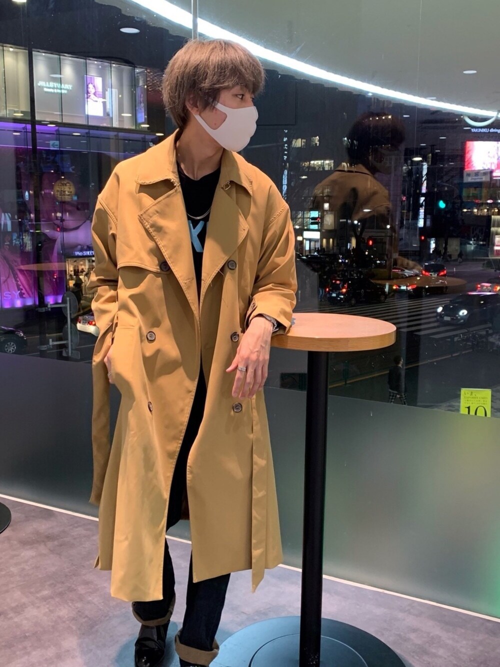 「春、カジュアル、キレイめ、ベージュ、コート、休日コーデ、オトナカジュアル、はるコーデ、ootd」｜「PIVOTDOORのアイテム（トレンチコート、ベージュ系）」を使った、pivotdoorlaforetさん（メンズ・178cm）の春コーディネートの1枚目の写真
