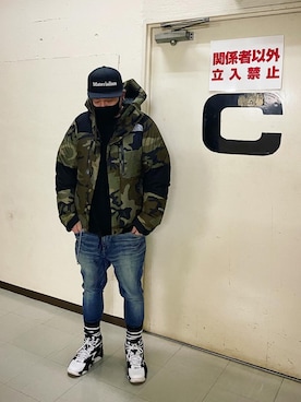 「BEN DAVIS（ベンデイビス）のアイテム（デニムパンツ）」を使った、kAzuKiさん（メンズ・169cm）の冬コーディネート