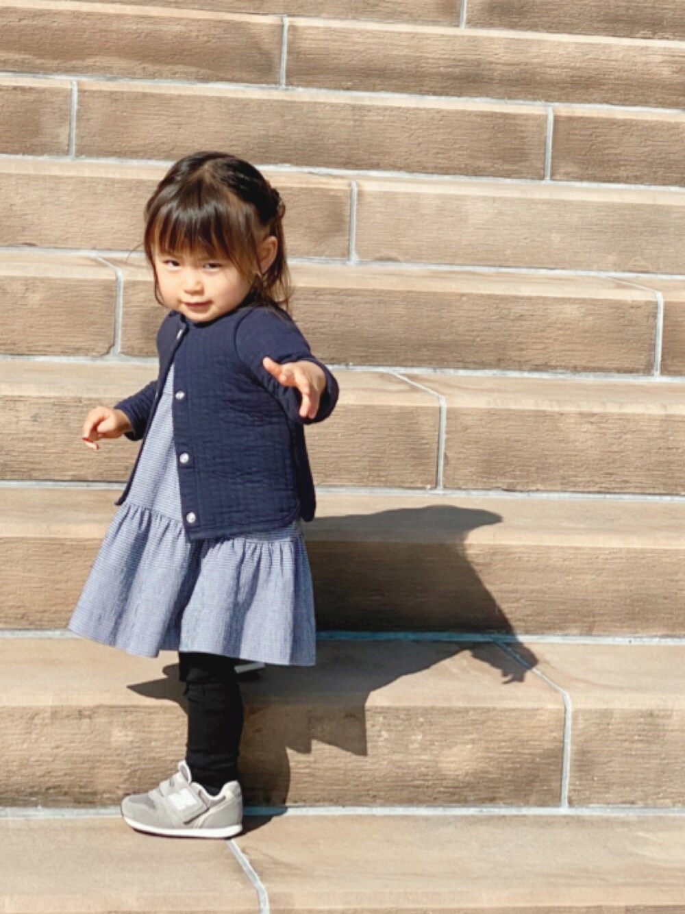 「ワンピース、ネイビーコーデ、1歳、80cm」｜「PETIT BATEAUのアイテム（ジャケット/アウター、その他）」を使った、manjuさん（キッズ・80cm）の秋コーディネートの1枚目の写真