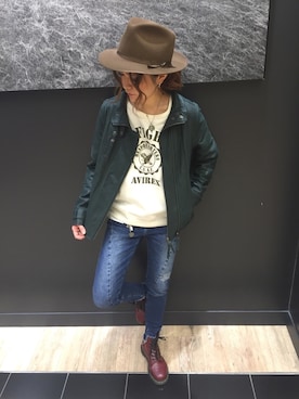 「アヴィレックス(AVIREX)」｜「アイテム（ライダースジャケット）」を使った、Reiさん（レディース・157cm）の冬コーディネート