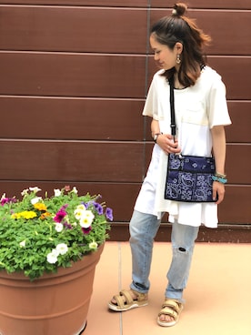 「AVIREX（アヴィレックス）のアイテム（チュニック）」を使った、Reiさん（レディース・157cm）の春コーディネート