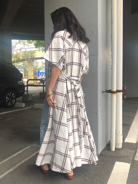 「AVIREX（アヴィレックス）のアイテム（シャツワンピース）」を使った、Reiさん（レディース・157cm）の春コーディネート