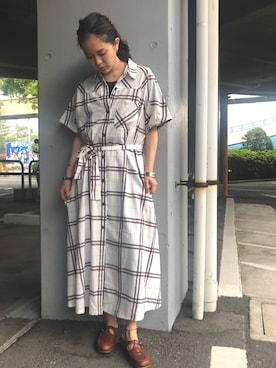 「AVIREX（アヴィレックス）のアイテム（シャツワンピース）」を使った、Reiさん（レディース・157cm）の春コーディネート