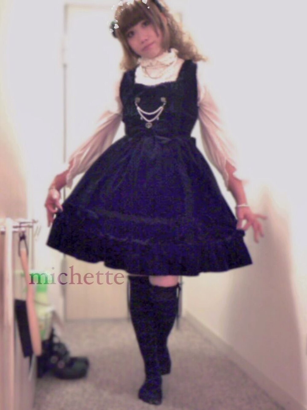 「カチューシャ、ハンドメイド、茶髪、ハーフウィッグ、前髪ウィッグ、Richair、ジャンパースカート、別珍、BABY, THE STARS SHINE BRIGHT、長袖ブラウス、古着、オーバーニーソックス、ネイビー×ベージュ、ロリータ、ロリィタ」｜「フェリシモのフェリシモ/チェーン付きクリップアクセサリー（その他小物、その他）」を使った、✞𝔪𝖎𝖈𝖍𝖊𝖙𝖙𝖊✞さん（レディース・162cm）の秋コーディネートの1枚目の写真