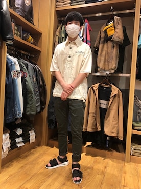 「AVIREX（アヴィレックス）のアイテム（サンダル）」を使った、お！お！た！さん（メンズ・176cm）の春コーディネート