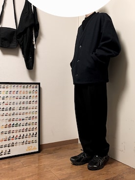 「ISSEY MIYAKE（イッセイミヤケ）のアイテム（ノーカラージャケット）」を使った、こうもりさんさん（メンズ・170cm）の冬コーディネート