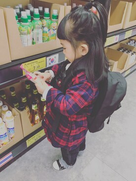 「MEI（メイ）の別注 【MEI(メイ)】デイパックS/カオ ワッペン16FW◆（バックパック/リュック、ブラック系）」を使った、リトル・ラブ小爱さん（キッズ・90cm）の春コーディネート