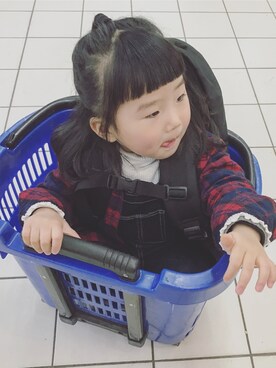 「GLOBAL WORK（グローバルワーク）のアイテム（シャツ/ブラウス、グレー系）」を使った、リトル・ラブ小爱さん（キッズ・90cm）の春コーディネート