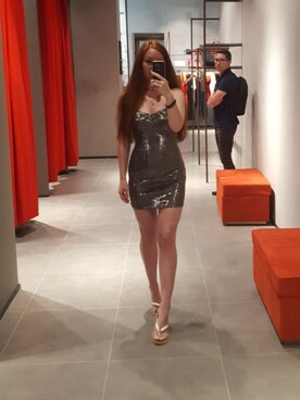 「アイテム（ドレス、シルバー系）」を使った、VydrinaAさん（レディース・165cm）の春コーディネート