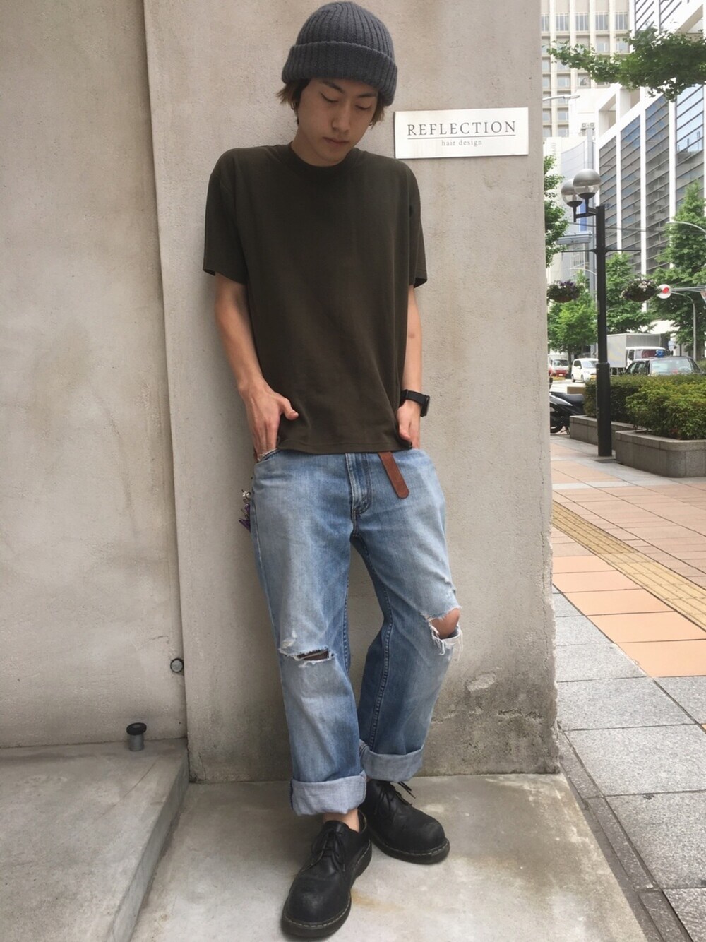 「vintage、Dr.Martens、BEAMS、Levi's、OPENING CEREMONY、神戸、Fossil、美容室、三宮、reflection」｜「BEAMSのBEAMS / ニットキャップ 16FW（ニットキャップ/ビーニー、グレー系）」を使った、REFLECTIONさん（メンズ・171cm）の春コーディネートの1枚目の写真