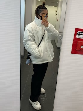 「MICHAEL KORS（マイケルコース）のアイテム（ショルダーバッグ、ブラック系）」を使った、rikuさん（レディース・153cm）の冬コーディネート