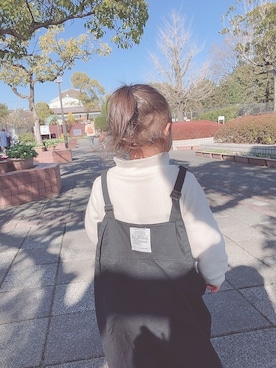 「バックロゴ」｜「アイテム（サロペット/オーバーオール）」を使った、reeeehoさん（キッズ・90cm）の冬コーディネート