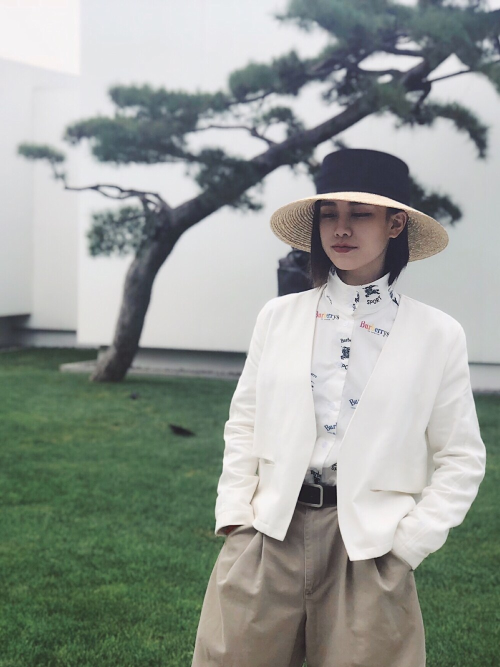 「秋コーデ」｜「VINTAGEのアイテム（バッグ、ベージュ系）」を使った、Aug.さん（レディース・165cm）の夏コーディネートの1枚目の写真