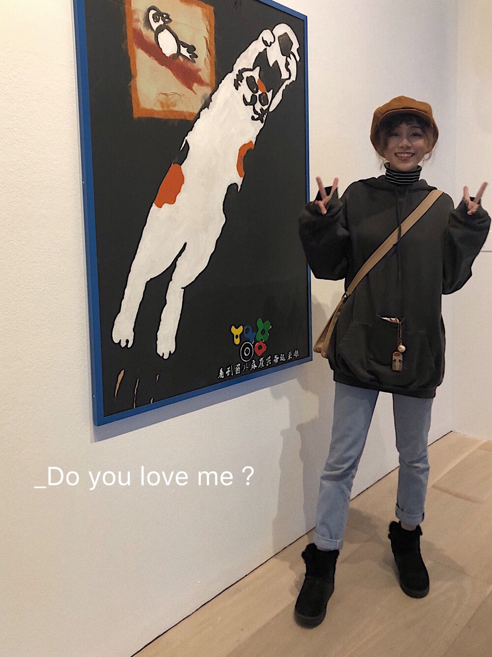 「街头搭配、盐系风格」｜「BALENCIAGAのアイテム（パーカー、グレー系）」を使った、Aug.さん（レディース・165cm）の夏コーディネートの1枚目の写真