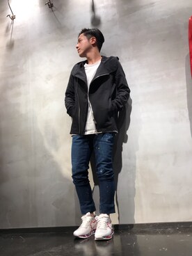 「ISAMU KATAYAMA BACKLASH（イサムカタヤマバックラッシュ）のアイテム（パーカー）」を使った、山Dさん（メンズ・160cm）の冬コーディネート