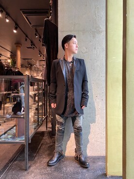 「KMRii（ケムリ）のアイテム（Tシャツ/カットソー）」を使った、山Dさん（メンズ・160cm）の冬コーディネート