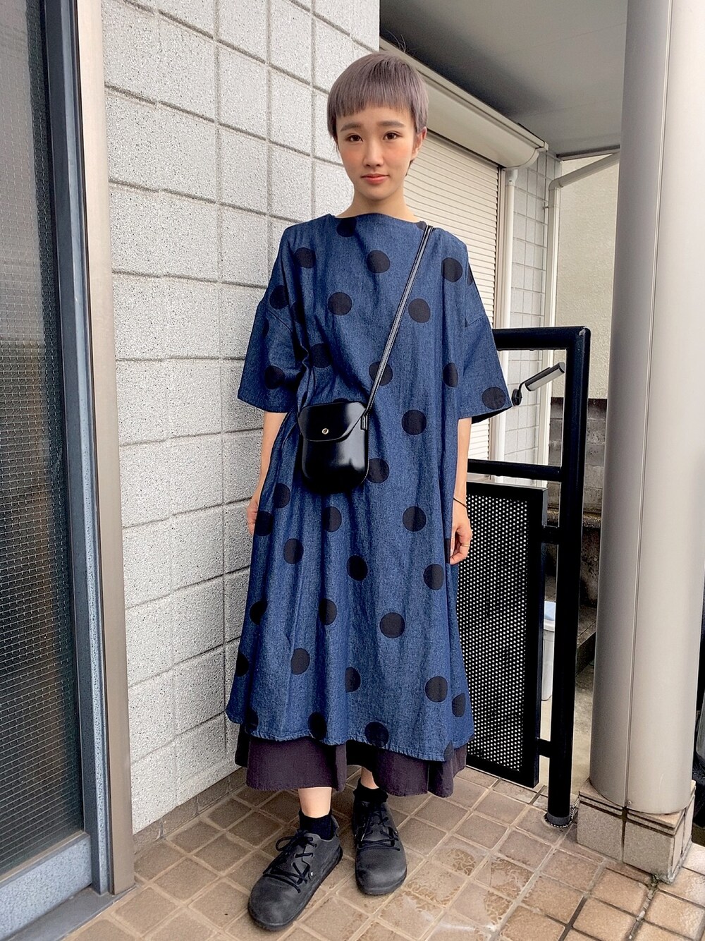 「ワンピース、ナチュラル、ベリーショート」｜「temiteのアイテム（ワンピース/ドレス、ブルー系）」を使った、2yuka2さん（レディース・162cm）の夏コーディネートの1枚目の写真