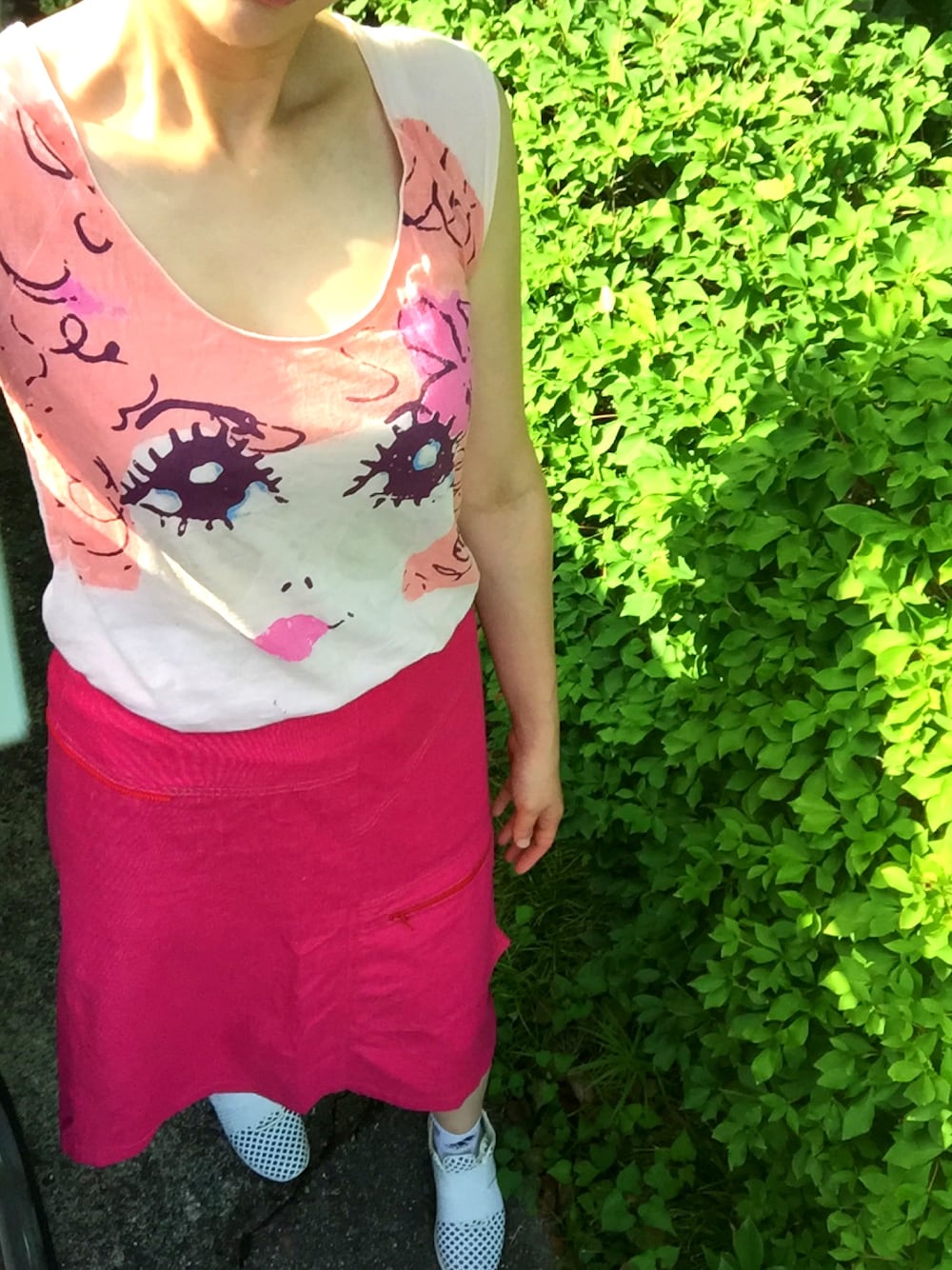 「Import & Selectのアイテム（Tシャツ/カットソー、ピンク系）」を使った、エマさん（レディース・171cm）の夏コーディネートの1枚目の写真