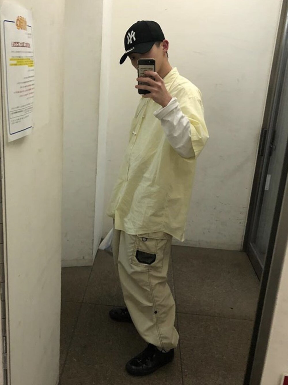 「おしゃれさんと繋がりたい、シンプル、オーバーサイズ、古着コーデ、ファッション、古着、古着MIX、キャップ、ストリート、used」｜「キューバシャツのアイテム（シャツ/ブラウス、イエロー系）」を使った、ちむさん（メンズ・170cm）の冬コーディネートの1枚目の写真
