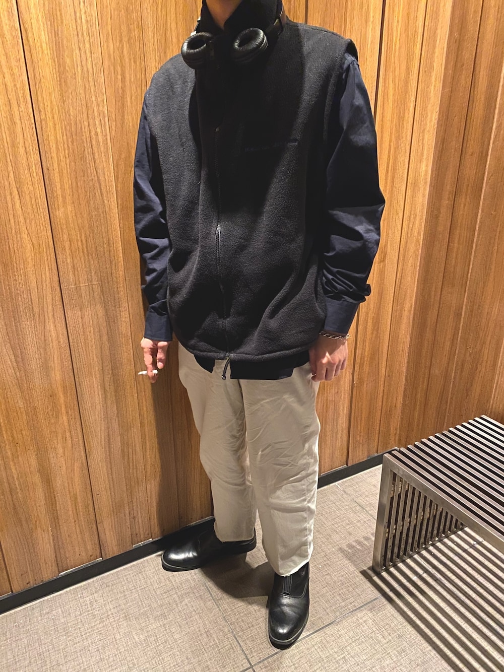 「シンプル、いいね、save、フォローお願いします🤑、古着好きな人と繋がりたい、古着コーデ、黒、モノトーン、古着MIX、古着、古着男子、古着屋」｜「Timberlandのアイテム（その他トップス、ブラック系）」を使った、ちむさん（メンズ・170cm）の冬コーディネートの1枚目の写真