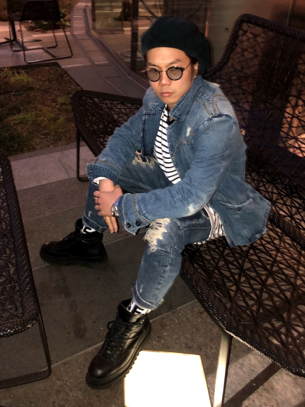 「Diesel、diesel black gold、ディーゼル(DIESEL)、ディーゼルブラックゴールド、デニムはやっぱりディーゼル、denim、denim jacket、テーラードジャケット、デニムから始まったライフスタイルブランド、春コーデ」｜「CA4LAのアイテム（ハンチング/ベレー帽、ブルー系）」を使った、Yunaさん（メンズ・173cm）の春コーディネートの1枚目の写真