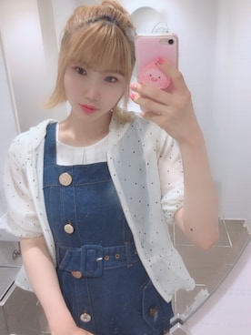 「earth music&ecology（アースミュージックアンドエコロジー）のアイテム（パーカー、ホワイト系）」を使った、佐藤 ナナさん（レディース）の夏コーディネート