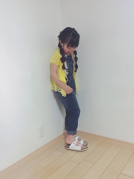 「ベルイエロー」｜「アイテム（サロペット/オーバーオール）」を使った、ma☺︎caさん（キッズ・110cm）の春コーディネート